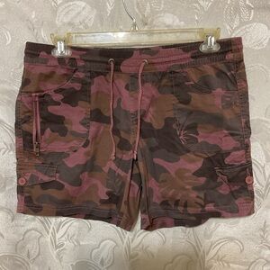 Women’s Camo Drawstring Shorts - Pink/Brown